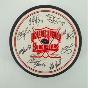 1997 Detroit Hockey Superstars Burger King Collab Hockey Puck Vintage Signatures